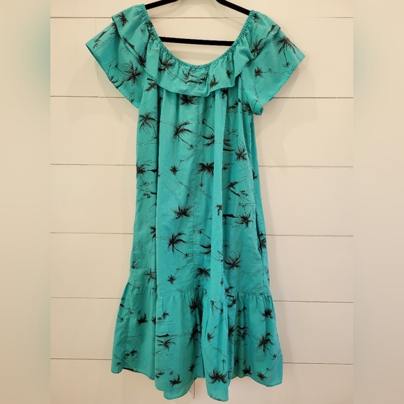 Vintage Hawaiian Dress - Picture 3 of 7